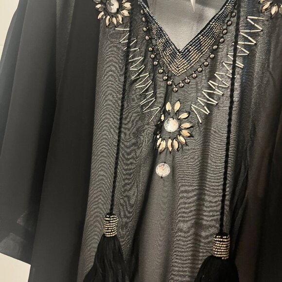 St. Tropez - Beaded beach cover up - Picture 4 of 4